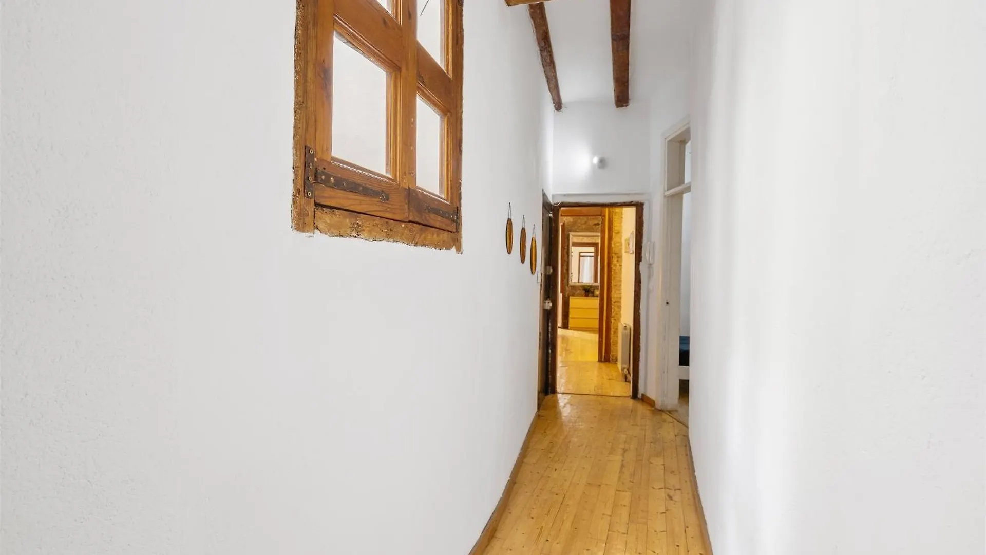 Stylish 2-Bedroom Apartment In El Born 바르셀로나 0*,  스페인