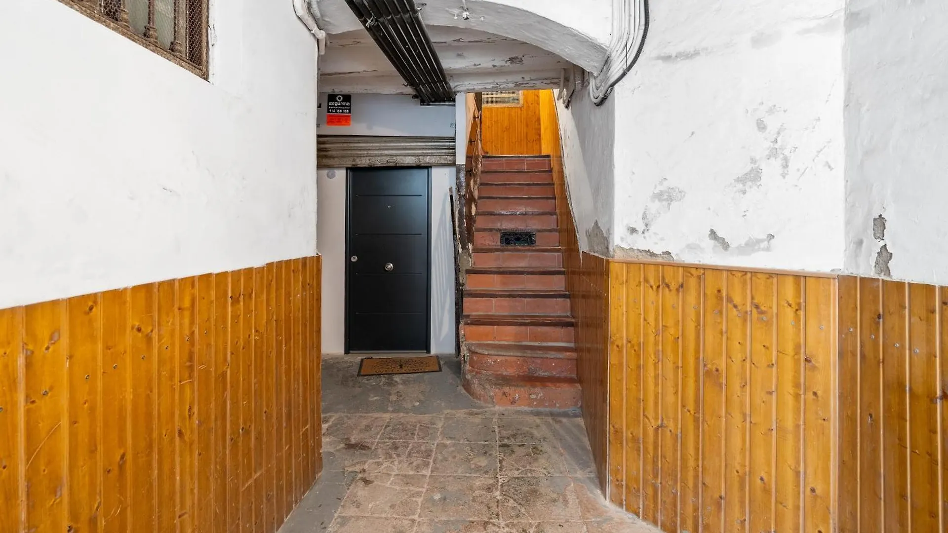 Stylish 2-Bedroom Apartment In El Born 바르셀로나 0*,